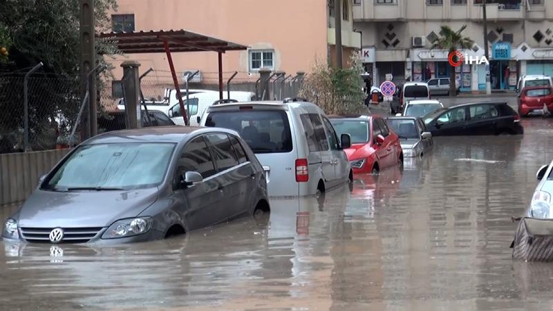 Mersin Silifke’de yağışlar sele neden oldu