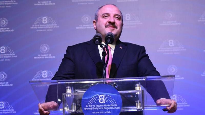 Bakan Varank'ın mutlu günü