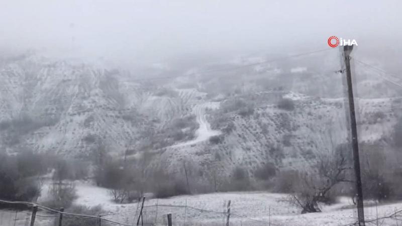Elazığ'ın yüksek kesimlerinde kar etkili oldu