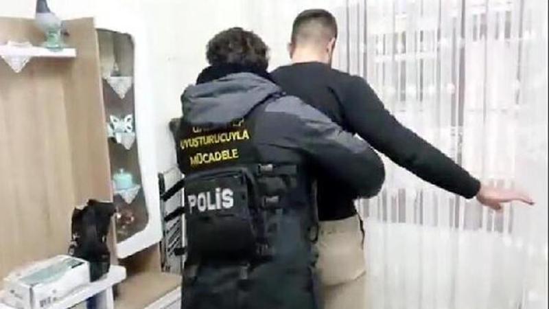 Gaziantep'te uyuşturucuya özendiren paylaşım yapanlara operasyon