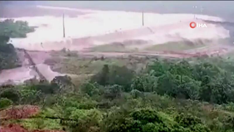 Brezilya’da aşırı yağışlar nedeniyle baraj taştı
