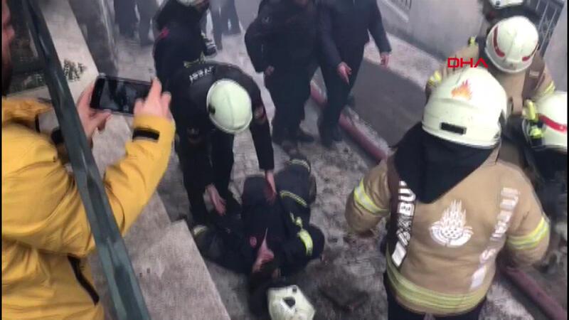 Beyoğlu'nda 2 katlı metruk binada yangın
