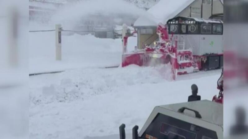 Japonya’da yoğun kar etkili oldu: 4 ölü