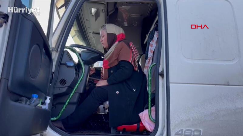 İranlı kadın TIR şoförü, Erzurum'da 'kar' molası verdi