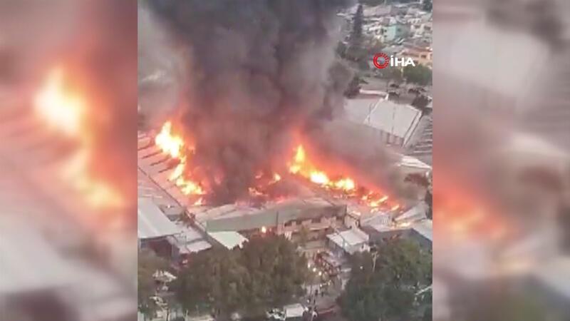 Meksika'da bisiklet deposunda büyük yangın
