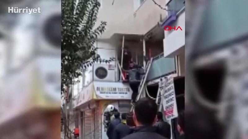 Zeytinburnu'nda kargo şubesinde yangın; yabancı uyruklu kişi öldü