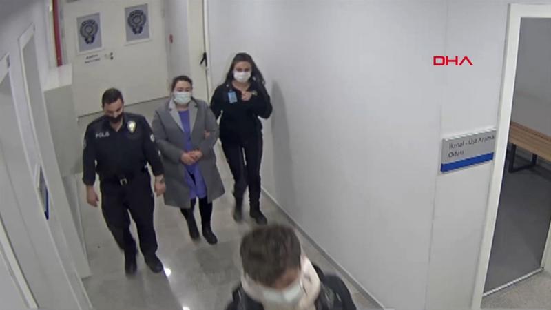 Cezaevine girmemek için Türkiye'den kaçtı, dönüşte sahte pasaportla yakalandı