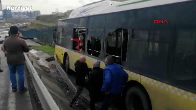 Sefaköy'de İETT otobüsü kazası