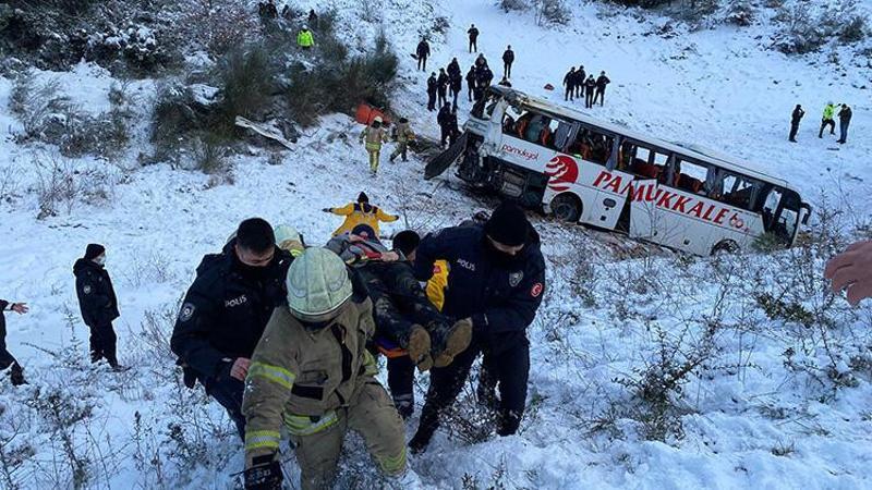 Kuzey Marmara Otoyolu'nda yolcu otobüsü şarampole yuvarlandı