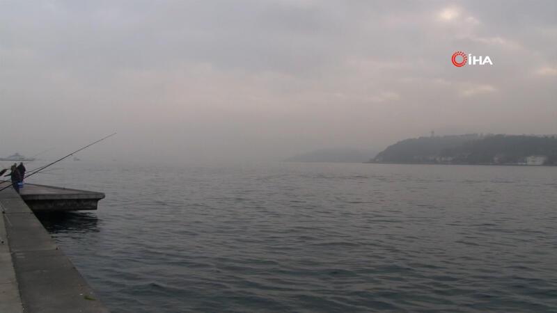 Görüş mesafesi düştü, İstanbul Boğazı deniz trafiğine kapatıldı