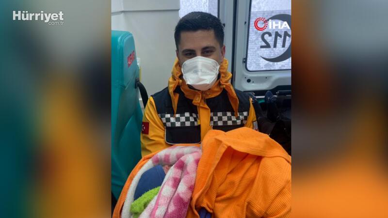 Başakşehir'de 112 acil sağlık ekipleri hamile kadının doğumunu evde gerçekleştirdi