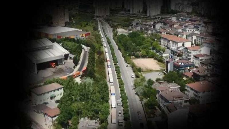 Erenköy'de gümrükte yoğunluk! Uzun kuyruklar oluştu: Dünden beri 10 km gittim
