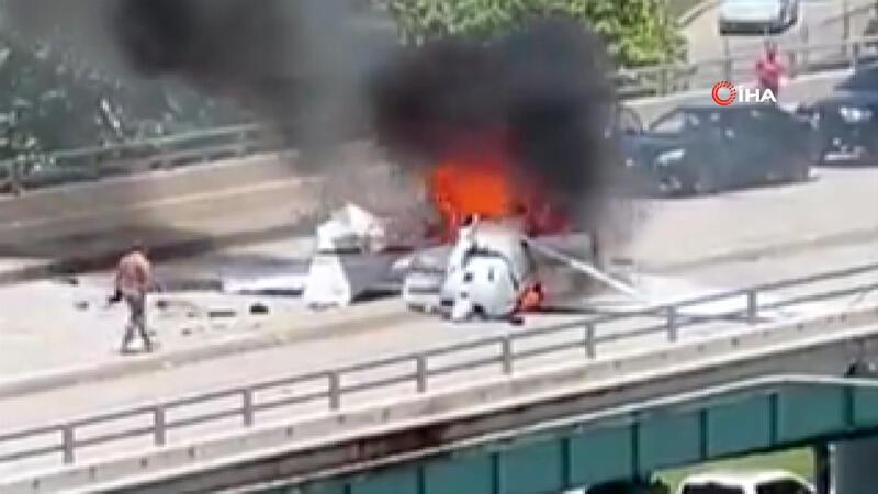 Miami’de uçak köprüye düştü