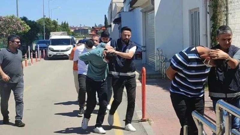 Kadın kılığına girip kızının sevgilisine randevu veren baba öldürüldü