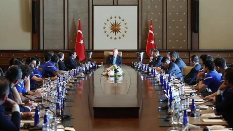 Cumhurbaşkanı Erdoğan, Anadolu Efes takımını kabul etti
