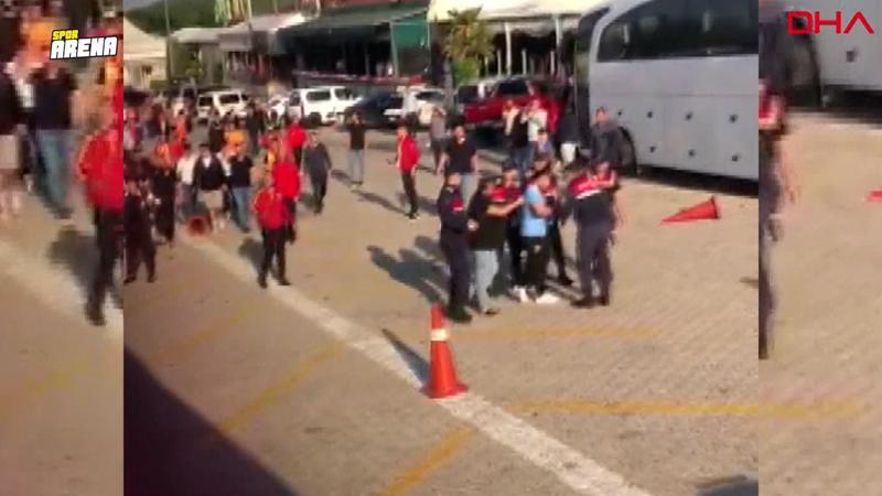 Sivasspor ve Kayserispor taraftarları arasında istenmeyen olaylar yaşandı