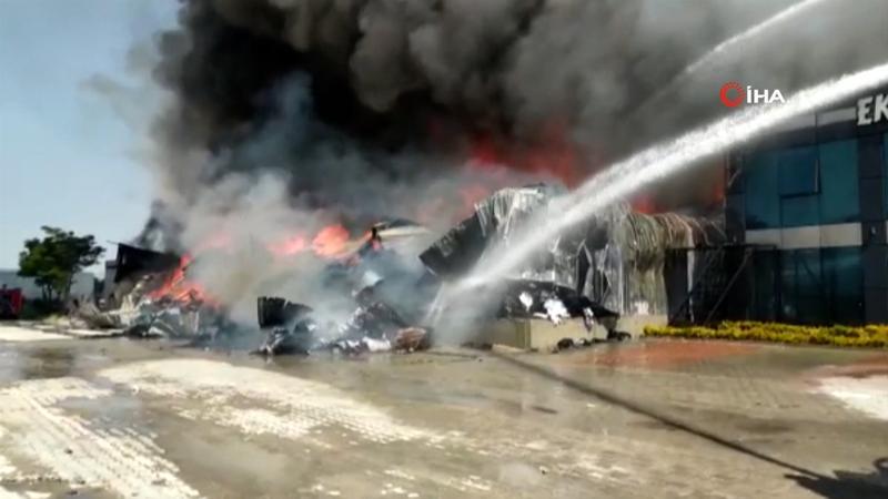 Uşak’ta tekstil fabrikasında yangın