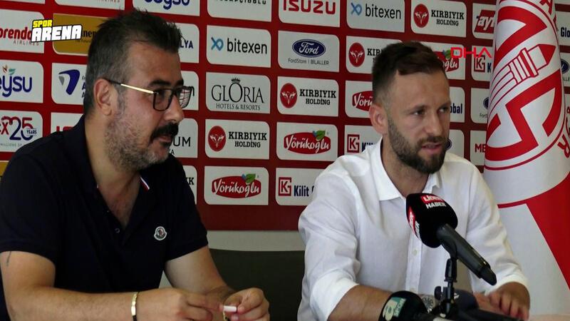 Hakan Özmert 1 yıl daha Antalyaspor'da