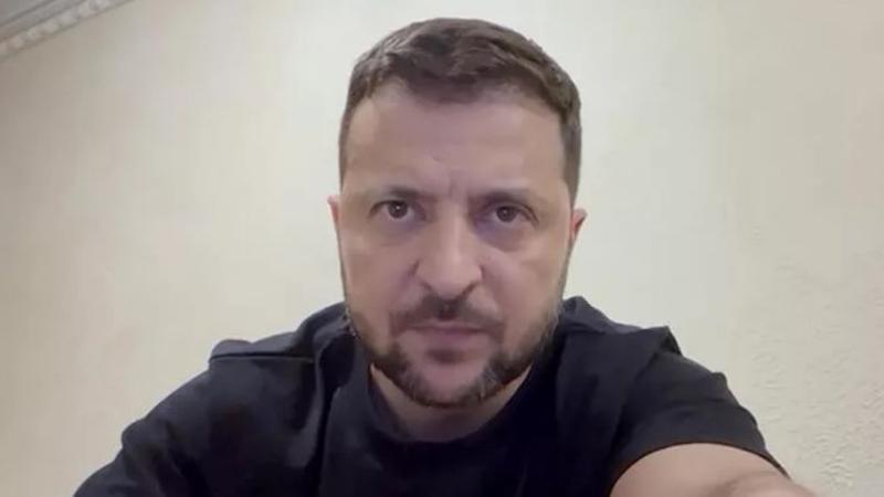 Ukrayna Devlet Başkanı Zelenski ulusa sesleniş konuşmasında Rusya'yı suçladı