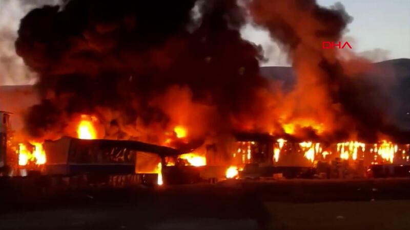 Kahramanmaraş'ta, geri dönüşüm fabrikasında yangın