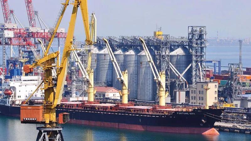 Ukrayna'dan tahıl sevkiyatı başladı