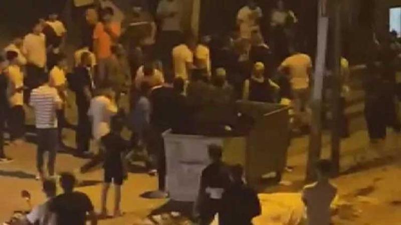 Arnavutköy'de 'yan baktın' kavgası