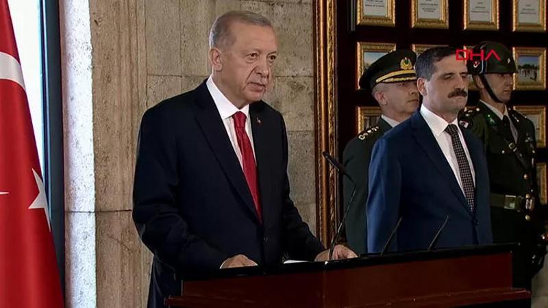 Cumhurbaşkanı Erdoğan ve YAŞ üyeleri Anıtkabir'de