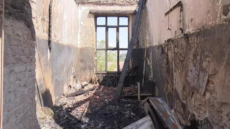 Balıklı Rum Hastanesi'ndeki yangında taşıyıcı unsurlarda herhangi bir zarar yok