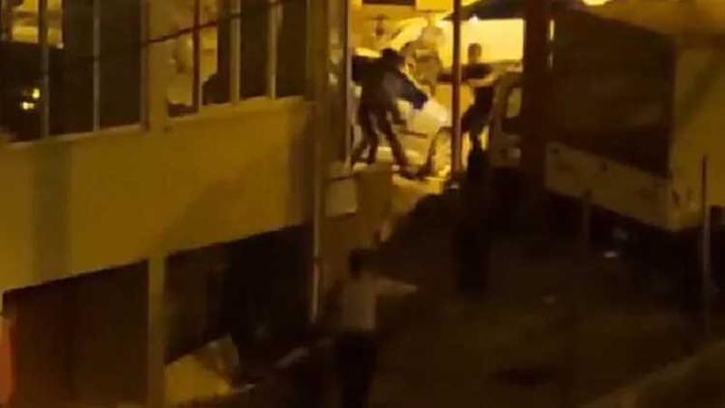 İki aile arasındaki kavgada, 13 yaşındaki çocuk bıçakla yaralandı