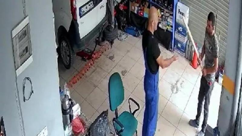 Tamirciye sopayla saldırıp akü çaldı