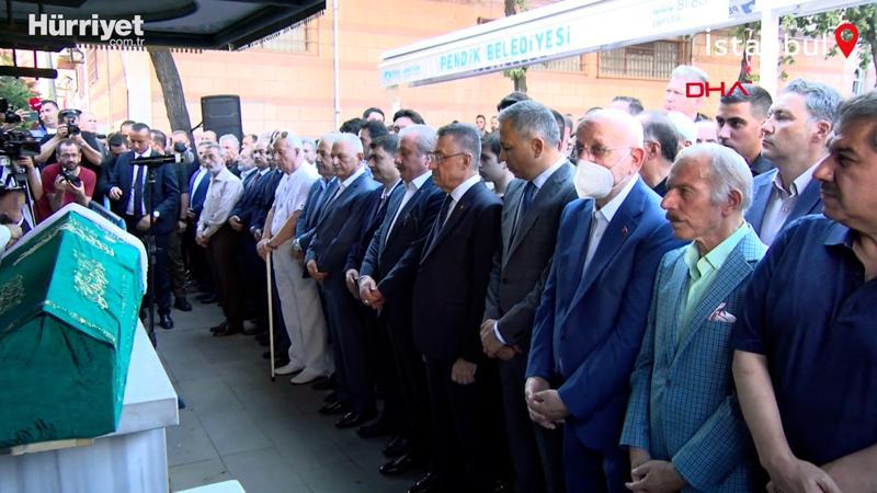 Ankara Valisi Vasip Şahin'in annesi son yolculuğuna uğurlandı