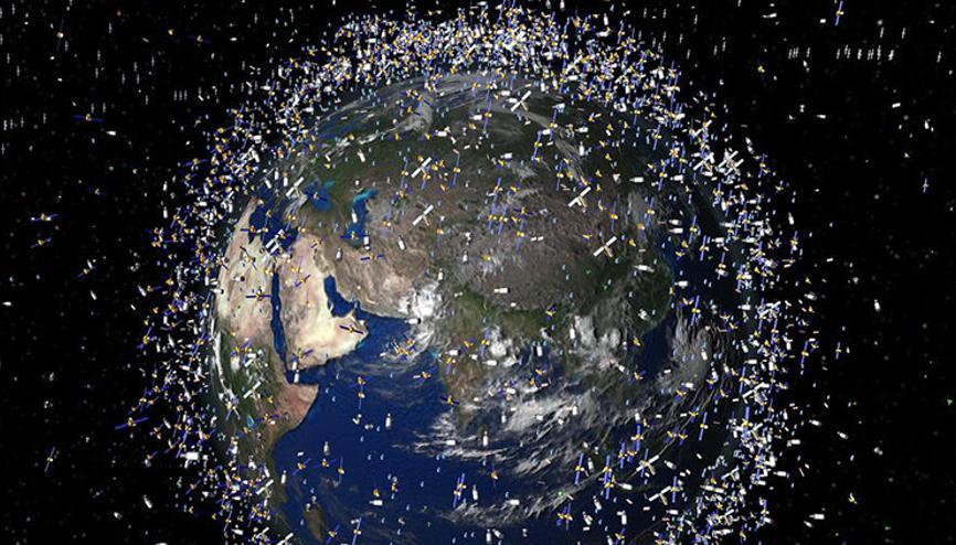 NASA, uzay enkazı tehlikesi sebebiyle uzay yürüyüşünü erteledi NASA, uzay enkazı tehlikesi sebebiyle uzay yürüyüşünü erteledi