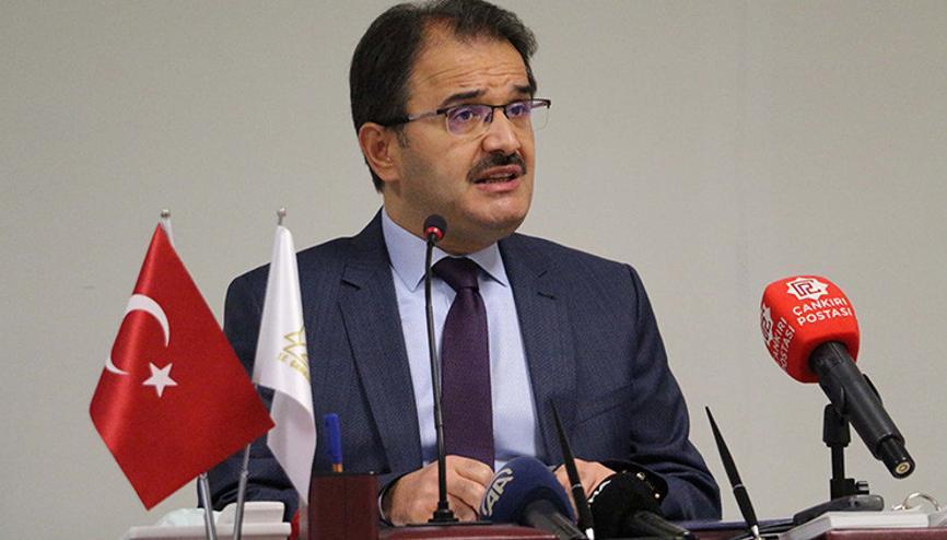 Çankırı Valisi isyan etti: Aşılama sayılarımız yerlerde sürünüyor Yarım günde yapılacak aşıyı bir haftada yaptık Çankırı Valisi isyan etti: Aşılama sayılarımız yerlerde sürünüyor Yarım günde yapılacak aşıyı bir haftada yaptık