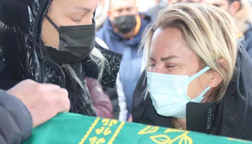 Ece Erkenin ambulans geç geldi iddialarına İl Sağlık Müdürlüğünden açıklama geldi Ece Erkenin ambulans geç geldi iddialarına İl Sağlık Müdürlüğünden açıklama geldi