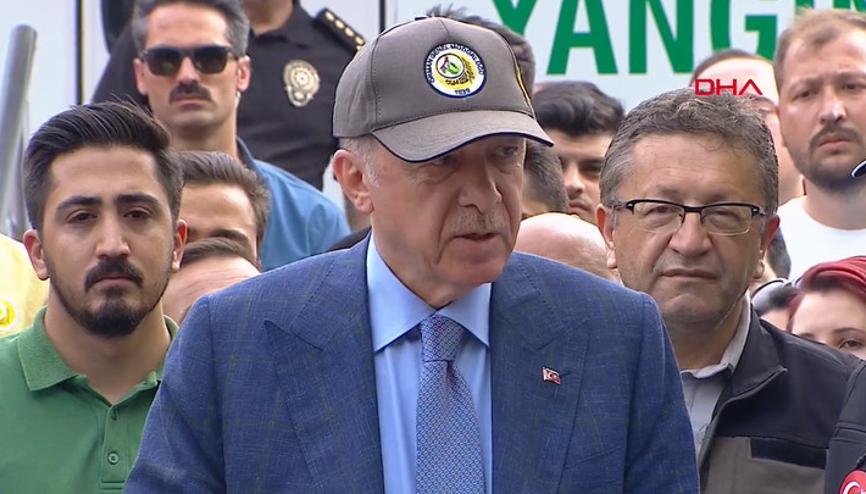 Cumhurbaşkanı Erdoğan Marmariste: Yangın büyük oranda kontrol altında Cumhurbaşkanı Erdoğan Marmariste: Yangın büyük oranda kontrol altında