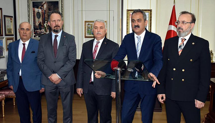 Bakan Özer: Okullarımızın tüm ihtiyaçlarını karşılayacak bütçeye sahibiz Bakan Özer: Okullarımızın tüm ihtiyaçlarını karşılayacak bütçeye sahibiz