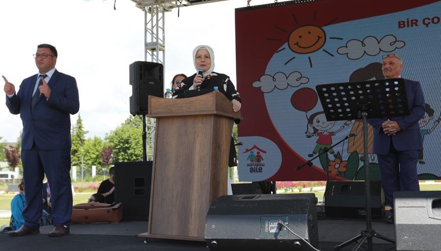 Koruyucu Aile Programı gerçekleşti Emine Erdoğandan mesaj Koruyucu Aile Programı gerçekleşti Emine Erdoğandan mesaj