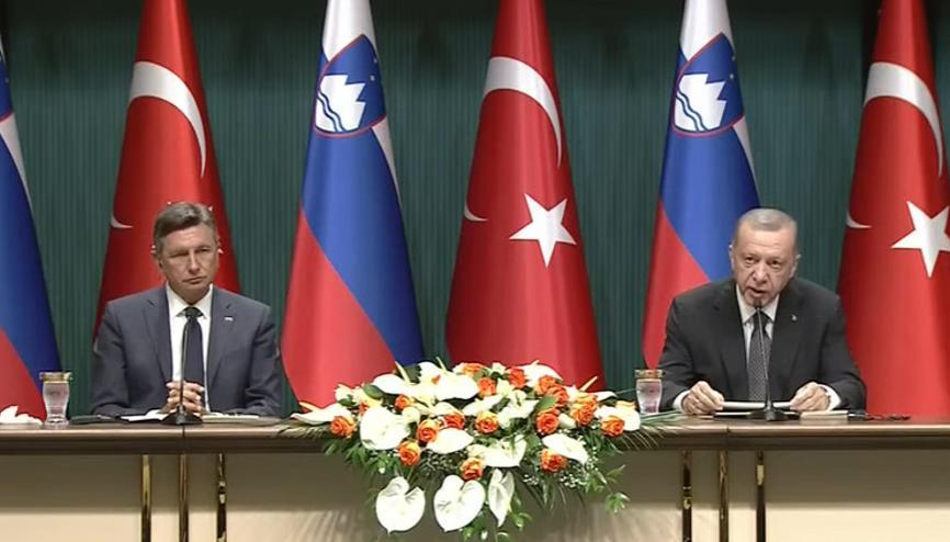 Slovenya ile kritik anlaşmalar imzalandı... Erdoğandan ticarette ve savunma sanayiinde işbirliği mesajı Slovenya ile kritik anlaşmalar imzalandı... Erdoğandan ticarette ve savunma sanayiinde işbirliği mesajı