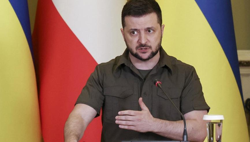 Zelenski’den komutanlarına sert uyarı Savunma planlarımızı ifşa etmeyi bırakın Zelenski’den komutanlarına sert uyarı Savunma planlarımızı ifşa etmeyi bırakın